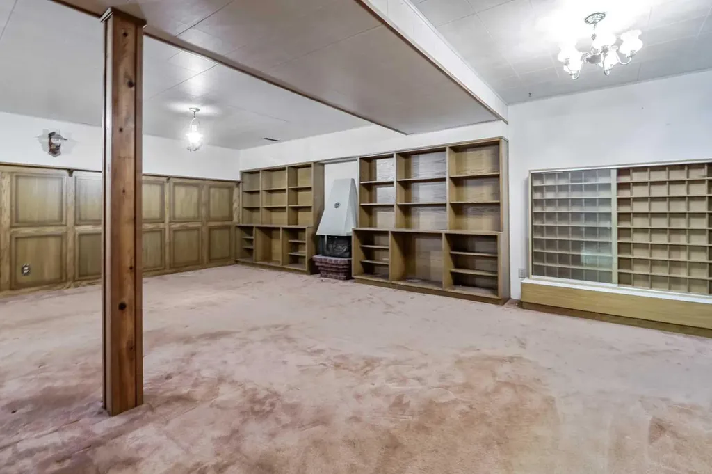 12716 Cannington Way SW Calgary AB T2W 2B8
