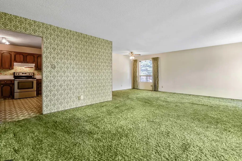 12716 Cannington Way SW Calgary AB T2W 2B8