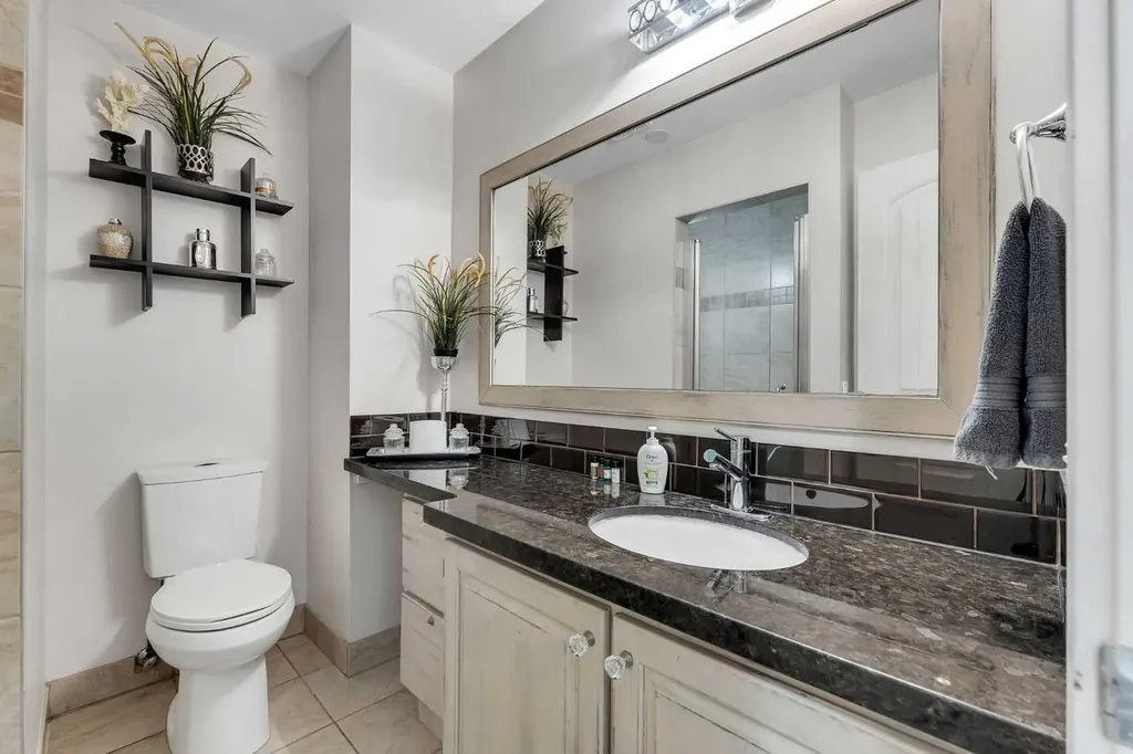 700 West Chestermere Drive Chestermere AB T1X 1B5