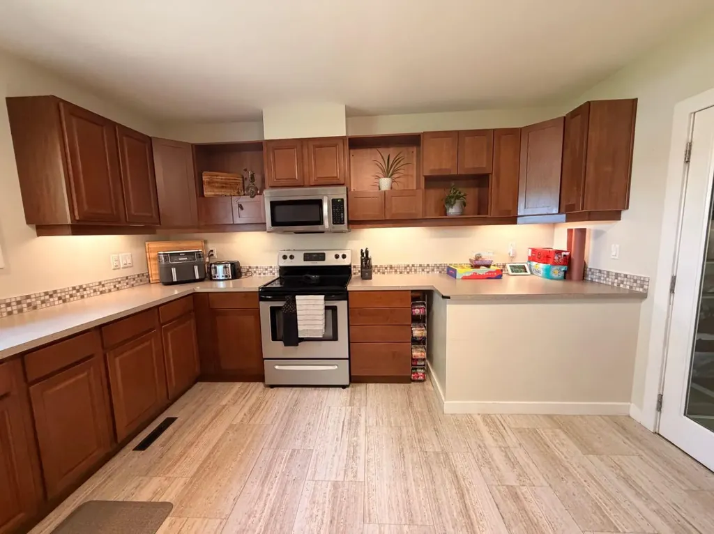 170 1 Street E Drumheller AB T0J 0Y4