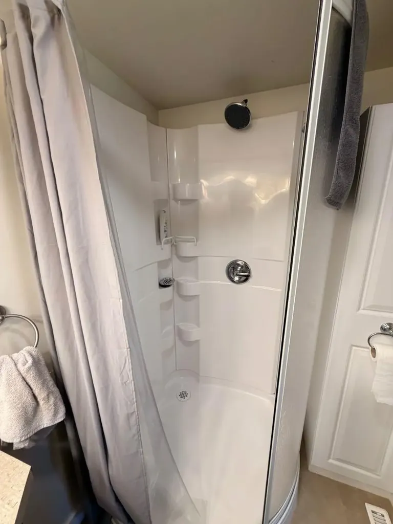170 1 Street E Drumheller AB T0J 0Y4
