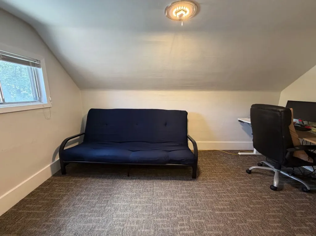170 1 Street E Drumheller AB T0J 0Y4