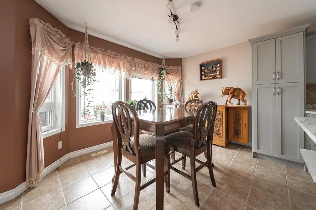 193 Fisher Crescent Fort Mcmurray AB T9K 0B8