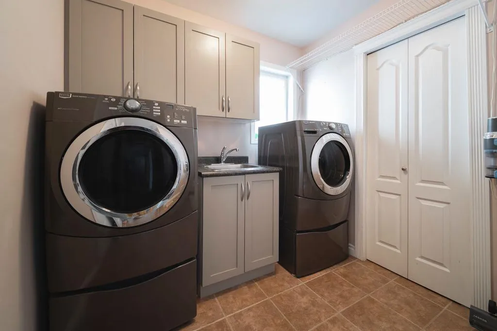 193 Fisher Crescent Fort Mcmurray AB T9K 0B8