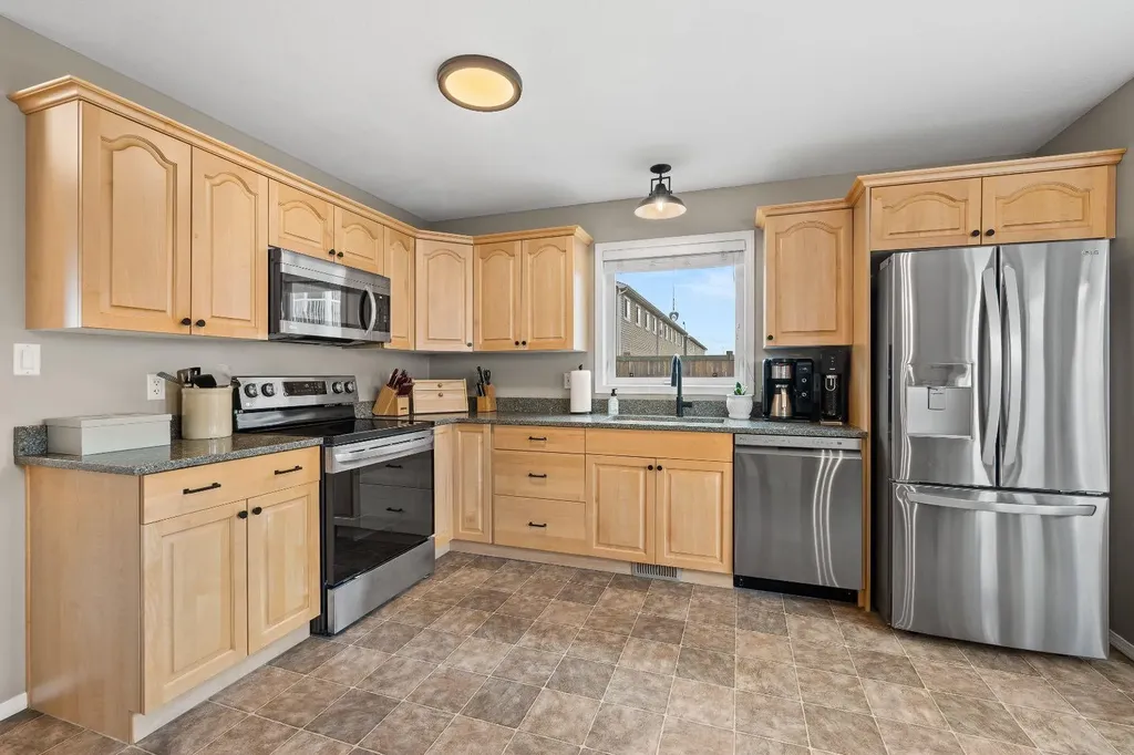 4727 20 Street Lloydminster SK S9V 0Z4