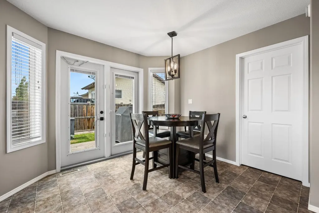 4727 20 Street Lloydminster SK S9V 0Z4