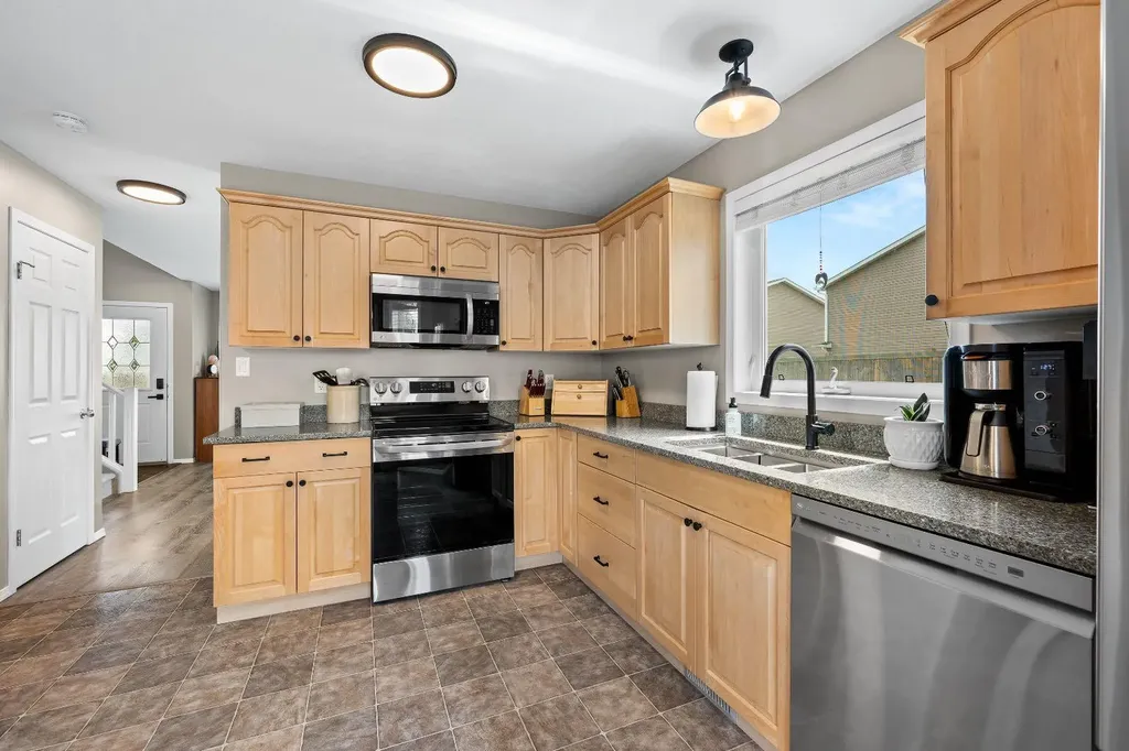 4727 20 Street Lloydminster SK S9V 0Z4