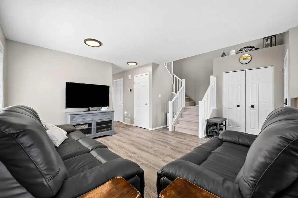 4727 20 Street Lloydminster SK S9V 0Z4