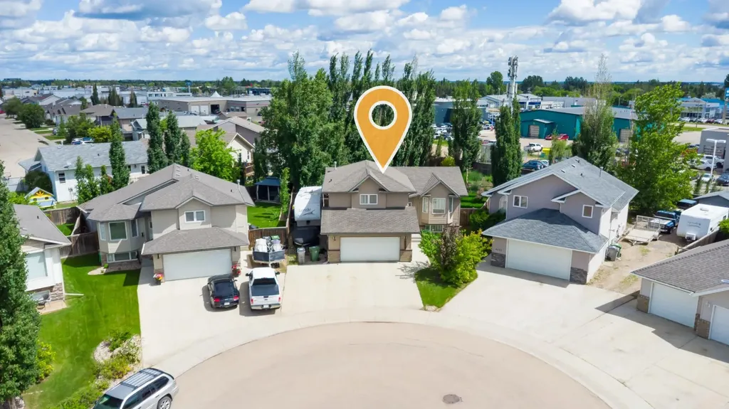 5104 21 Street Close Lloydminster AB T9V 3K7