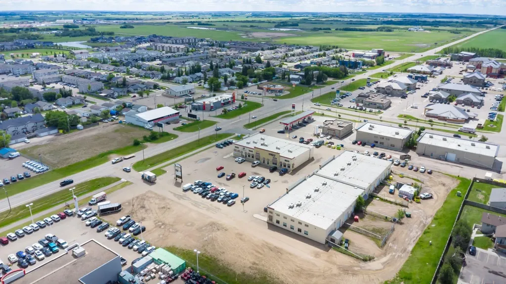 5104 21 Street Close Lloydminster AB T9V 3K7