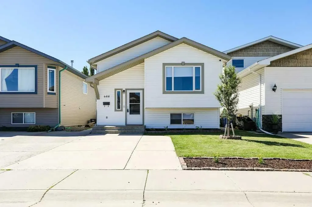 644 Aberdeen Crescent W Lethbridge AB T1J5A9