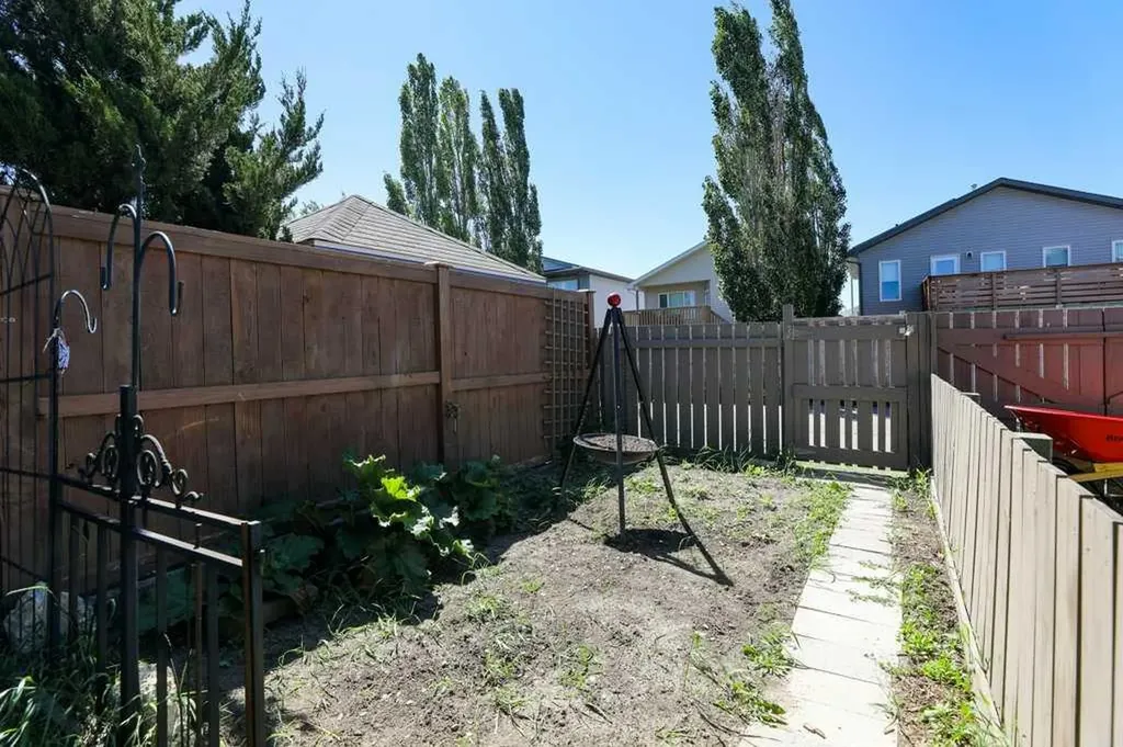644 Aberdeen Crescent W Lethbridge AB T1J5A9