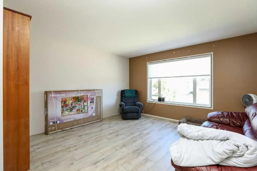 644 Aberdeen Crescent W Lethbridge AB T1J5A9