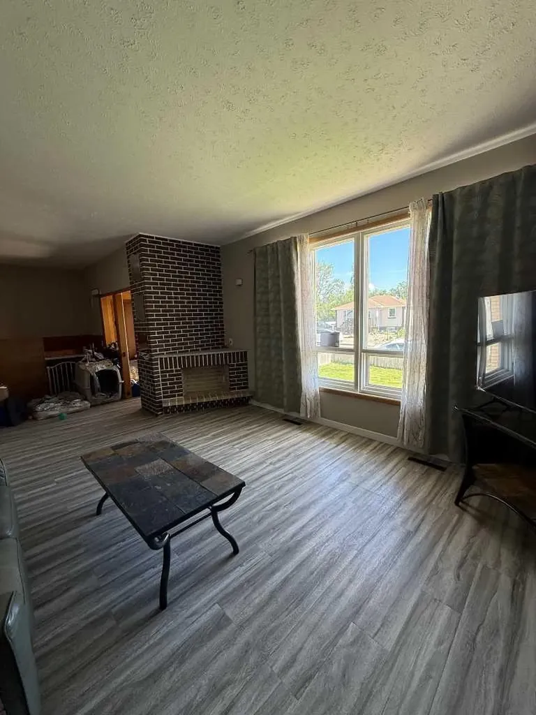 1505 6a Avenue N Lethbridge AB T1H0V9
