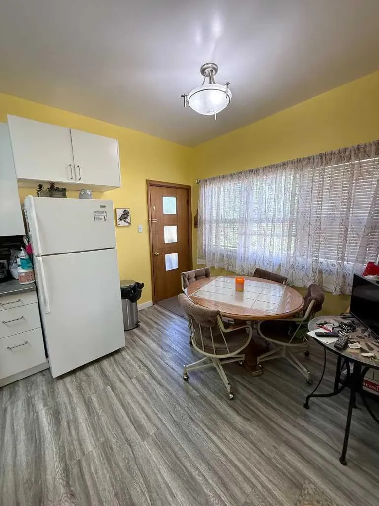1505 6a Avenue N Lethbridge AB T1H0V9