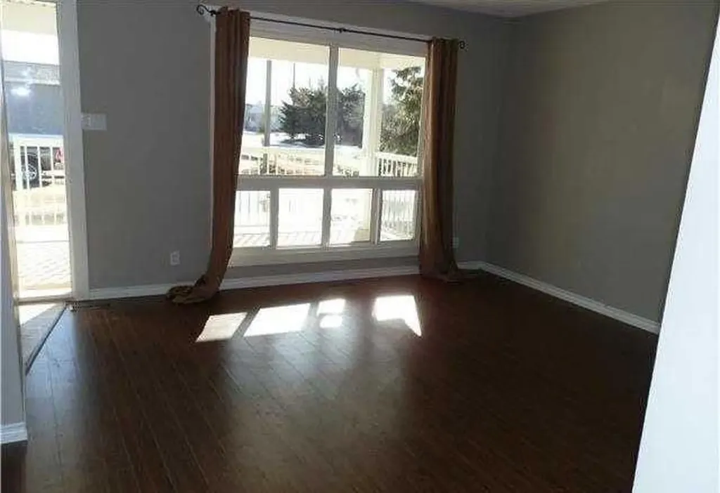 4906-4914 49 Street Berwyn AB T0H0E0