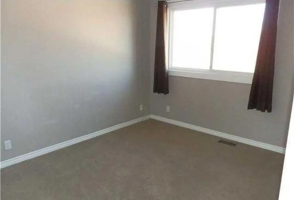 4906-4914 49 Street Berwyn AB T0H0E0