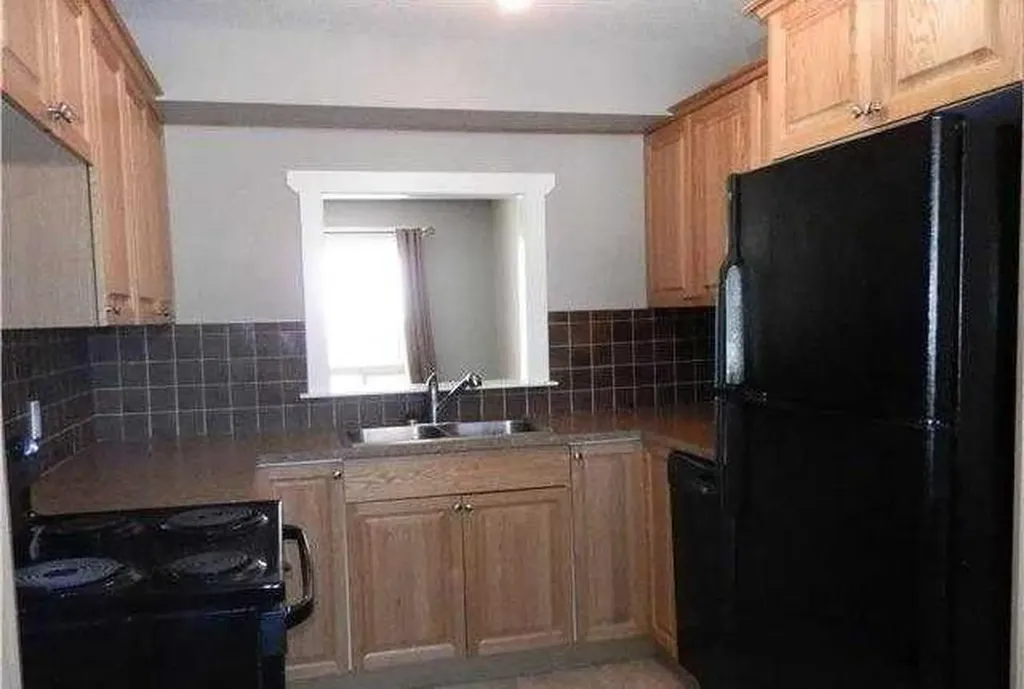 4906-4914 49 Street Berwyn AB T0H0E0