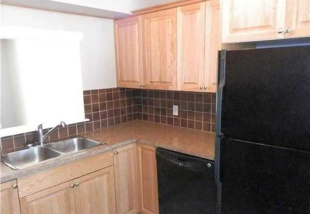 4906-4914 49 Street Berwyn AB T0H0E0