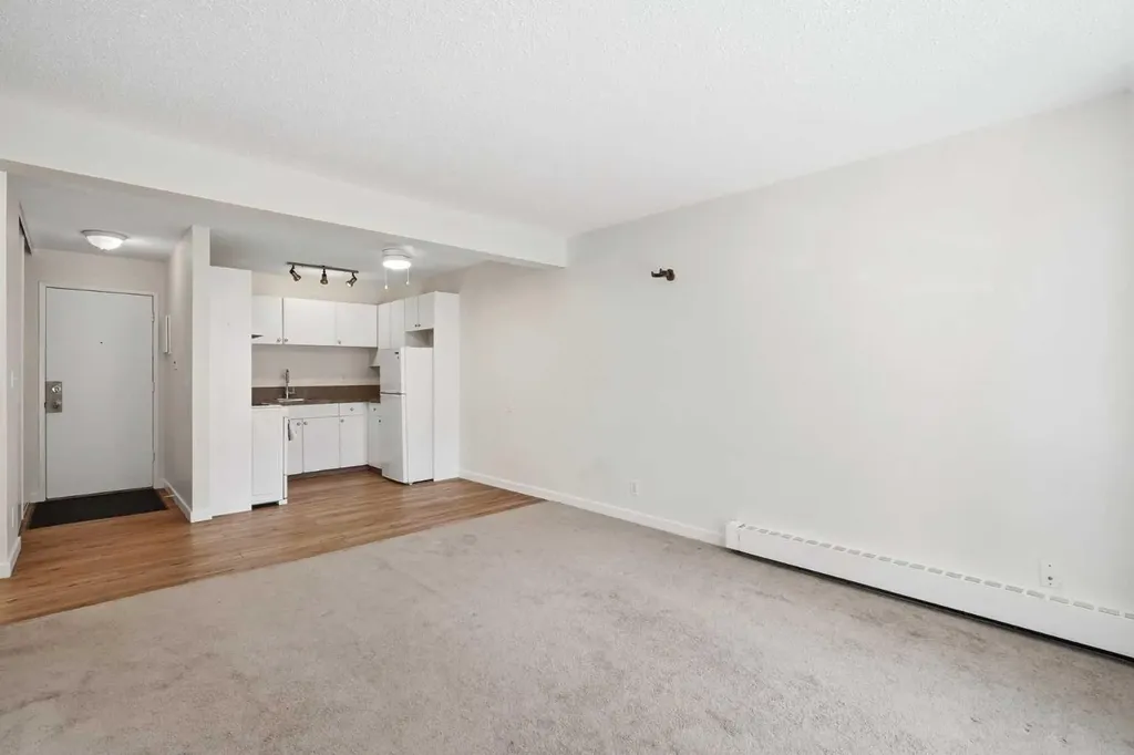 5601 Dalton Drive NW Calgary AB T3A 2E2