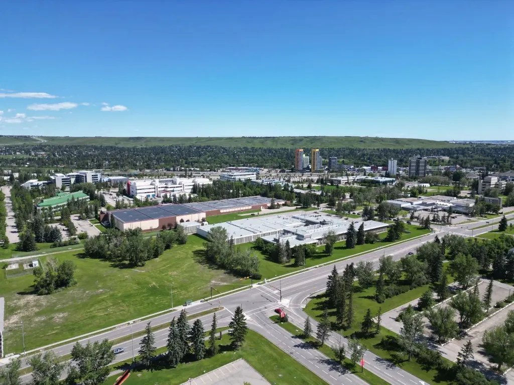 5601 Dalton Drive NW Calgary AB T3A 2E2