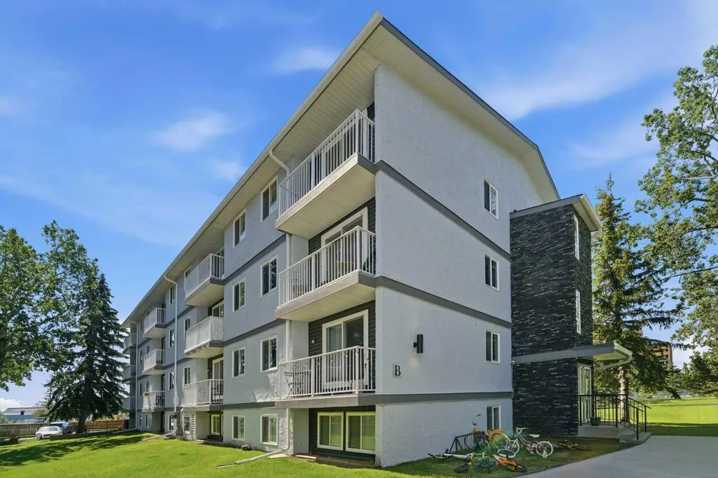 5601 Dalton Drive NW Calgary AB T3A 2E2