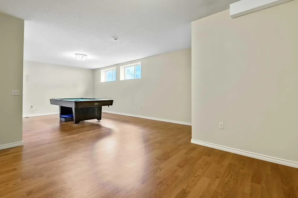 14 Cimarron Park Cove Okotoks AB T1S 2L8
