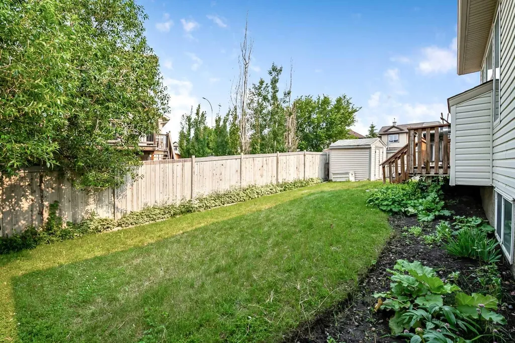 14 Cimarron Park Cove Okotoks AB T1S 2L8