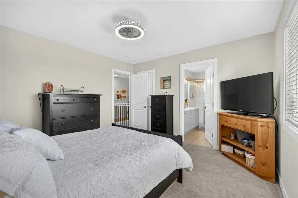 145 Waterford Boulevard Chestermere AB T1X 2M9