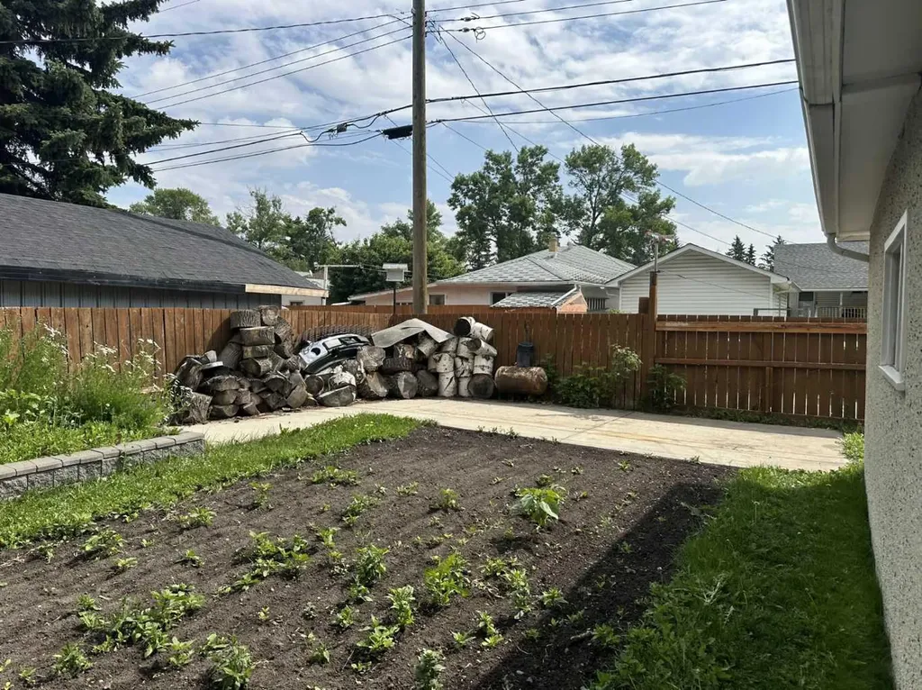 2510 35 Street SE Calgary AB T2B0X3