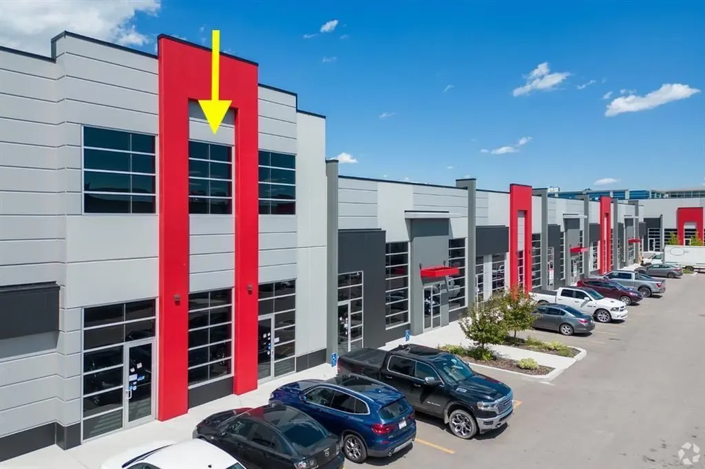 6520 36 Street NE Calgary AB T3J 4C8
