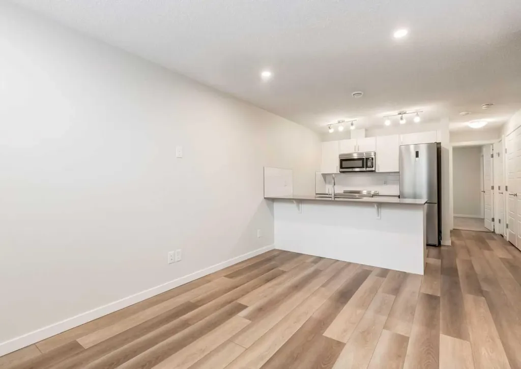 408 Cranbrook Square SE Calgary AB T3M 3K8
