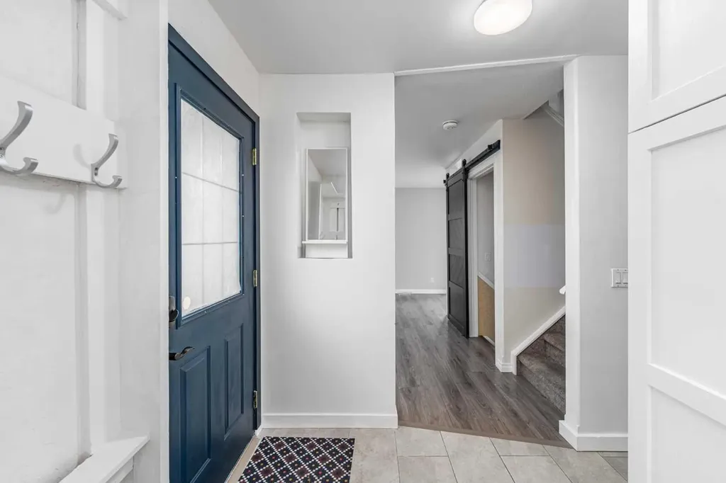 12 Silver Creek Boulevard NW Airdrie AB T4B 2R2