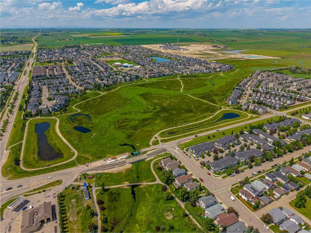 12 Silver Creek Boulevard NW Airdrie AB T4B 2R2