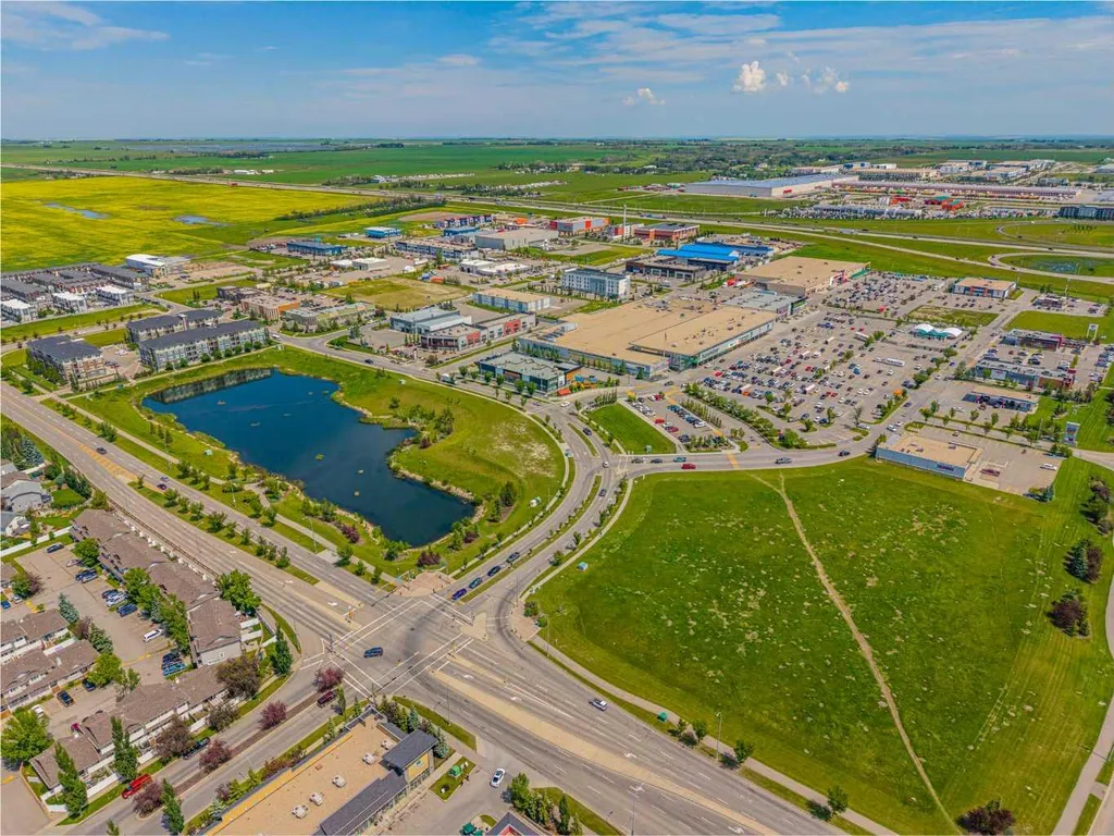 12 Silver Creek Boulevard NW Airdrie AB T4B 2R2