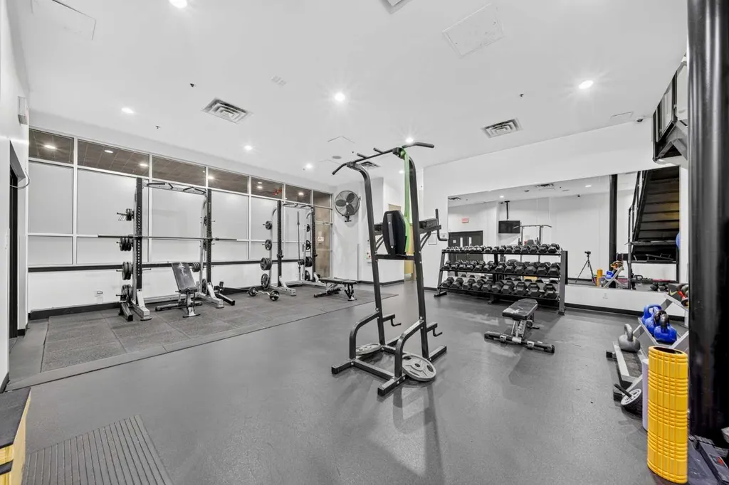 210 15 Avenue SE Calgary AB T2G 0B5