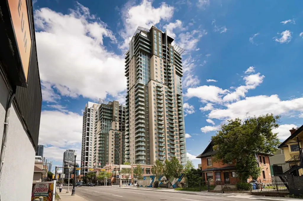 210 15 Avenue SE Calgary AB T2G 0B5