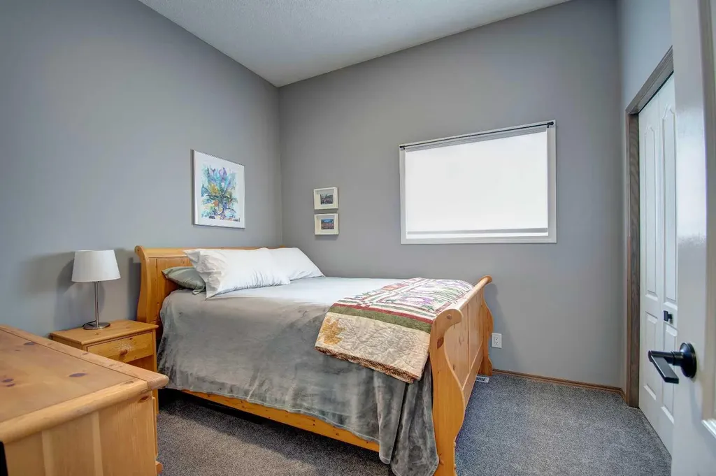 2391 Morris Crescent SE Airdrie AB T4A2B6