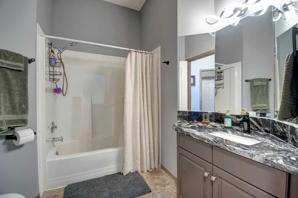 2391 Morris Crescent SE Airdrie AB T4A2B6
