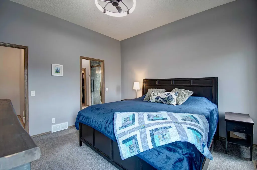 2391 Morris Crescent SE Airdrie AB T4A2B6