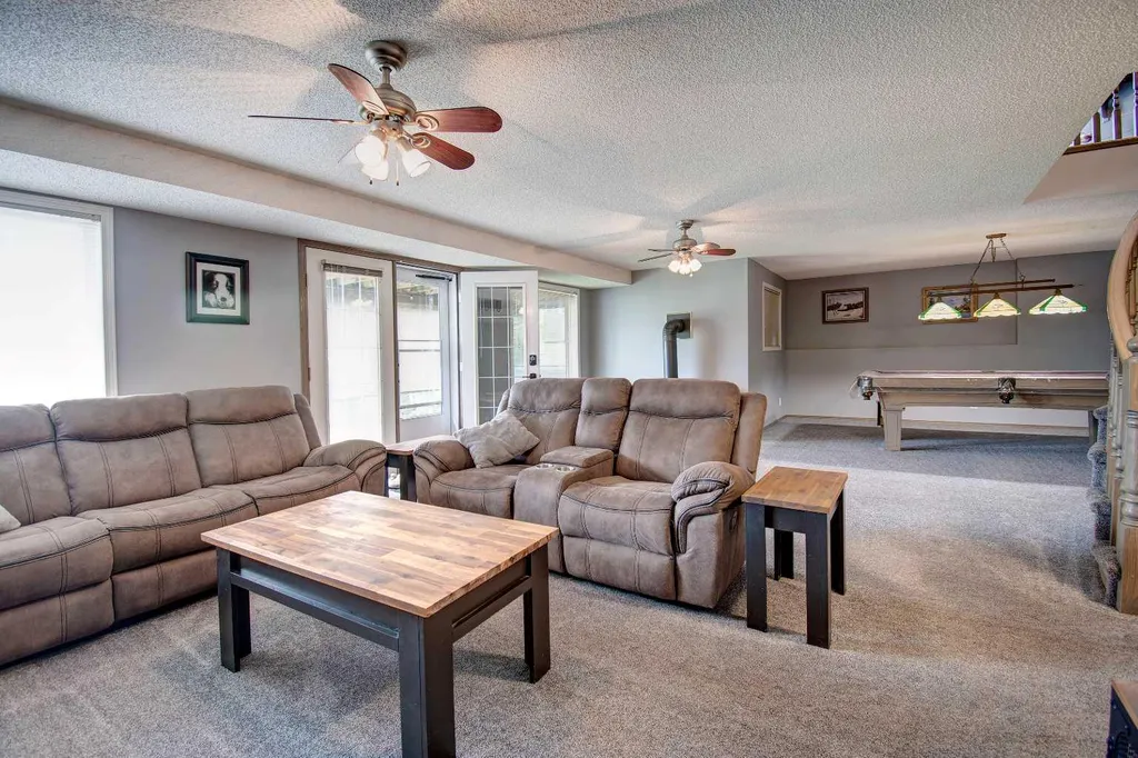 2391 Morris Crescent SE Airdrie AB T4A2B6