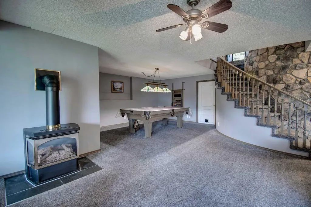2391 Morris Crescent SE Airdrie AB T4A2B6