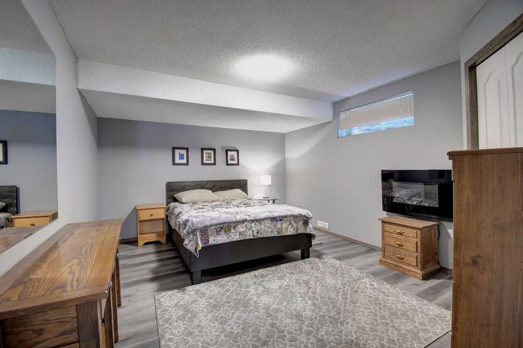 2391 Morris Crescent SE Airdrie AB T4A2B6