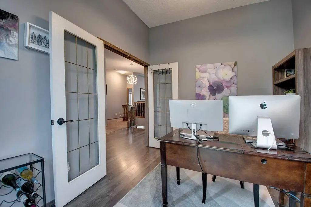 2391 Morris Crescent SE Airdrie AB T4A2B6