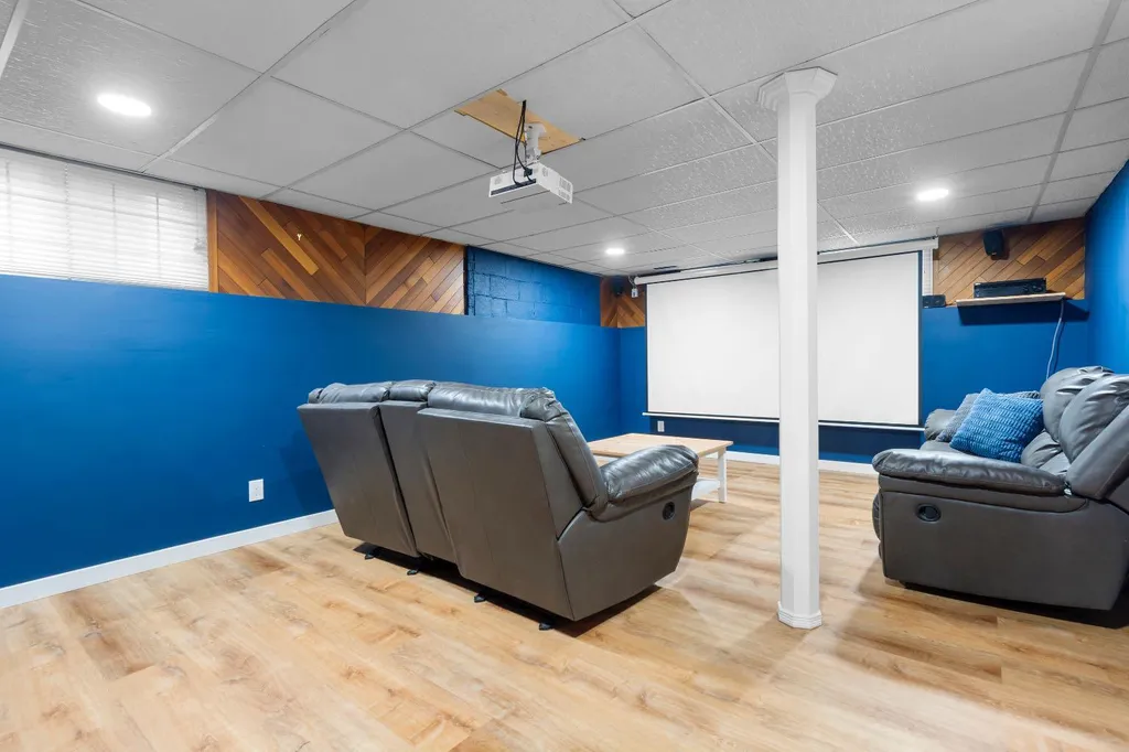 10128 85 Avenue Grande Prairie AB T8V 3K8