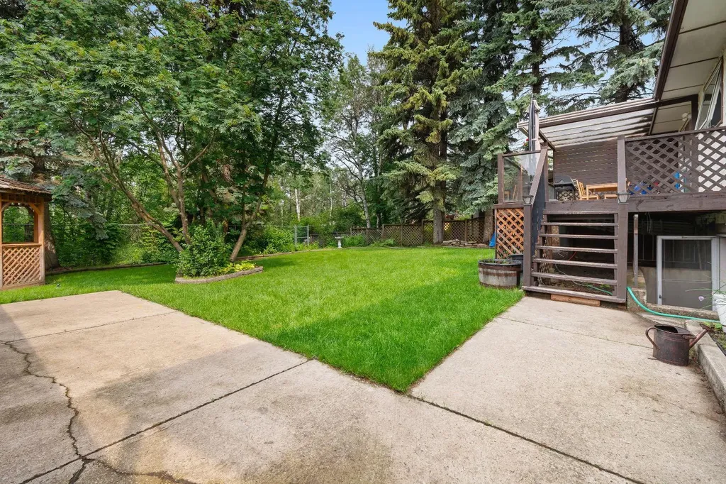 10128 85 Avenue Grande Prairie AB T8V 3K8