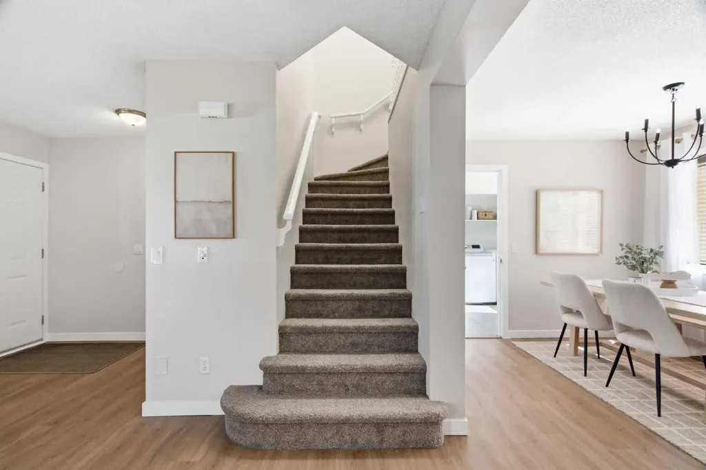 1044 Creek Springs Rise NW Airdrie AB T4B 2V5