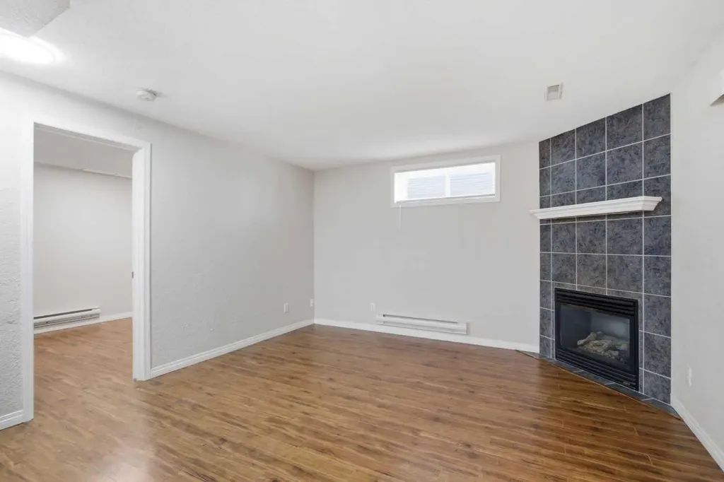 1044 Creek Springs Rise NW Airdrie AB T4B 2V5