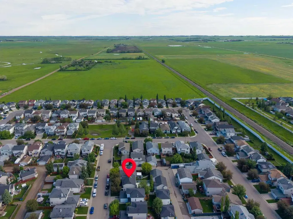 1044 Creek Springs Rise NW Airdrie AB T4B 2V5