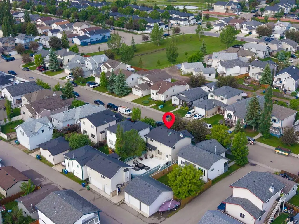 1044 Creek Springs Rise NW Airdrie AB T4B 2V5